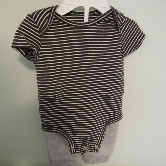 3 piece set with hooded jacket - Picture 2 of 4